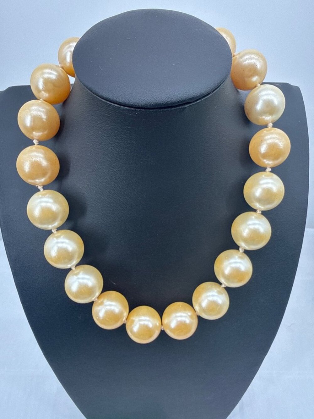Vintage Chunky Golden Faux Pearl Choker Necklace Champagne Knotted Statement